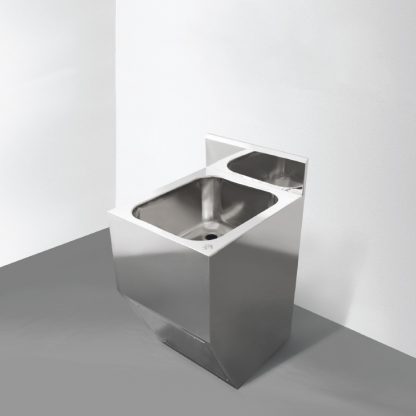 Tinman's cleanroom sink